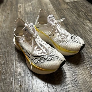 Saucony Endorphin Elite 2 White Running Shoes Carbon S30994-130 Men’s Size 9 - Picture 1 of 7