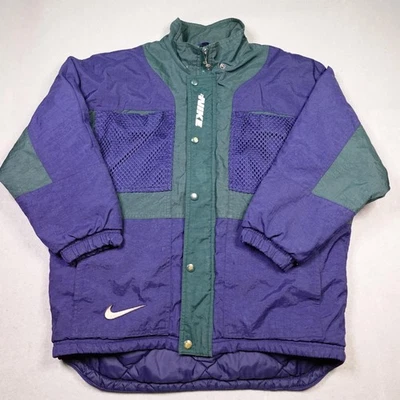 Jaqueta Nike Vintage Juventude Média Roxa Verde Colorblock Swoosh Acolchoada Anos 90 Ano Novo - Imagem 1 de 4