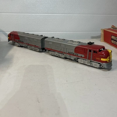 VINTAGE MARX SANTA FE LOCOMOTIVE & SANTA FE #1095 AS-IS One Powered One Non - Image 1 of 4