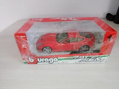 Ferrari F12 Berlinetta 1/24 Burago Diecast Modellino Auto Nuovo - Immagine 1 di 4