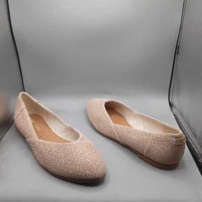 TOMS Shoes Womens 9.5M Beige Leopard Print Jutti Flats Slip On Ballet Dressy - Image 1 of 4