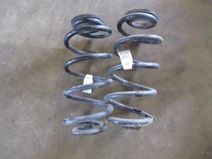 17-20 CHEVY SONIC Pair Rear Coil Springs Spring 42662750 - Picture 1 of 2