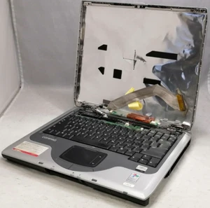 FOR PARTS 14.1" HP Presario 2100 (NO CPU/NO RAM/NO HDD) - Picture 1 of 5