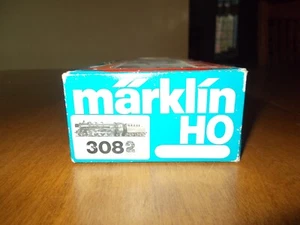 Marklin HO Steam Engine with tender 3082 with box runs lights smokes damage - Picture 1 of 10