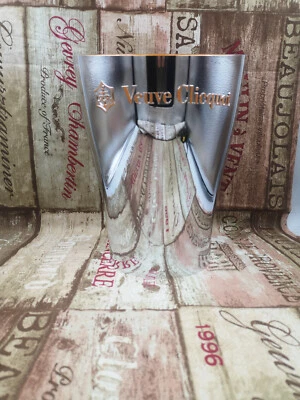 Französischer Champagner VEUVE CLICQUOT Kunststoff Eimer / Kühler - Bild 1 von 4