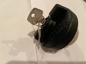 75-96 Corvette LOCKING GAS CAP NEW - Picture 1 of 1