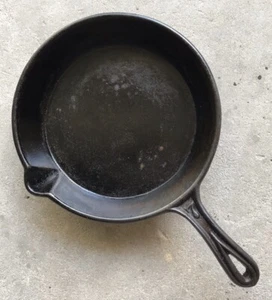 Vintage Gate Mark CAST IRON SKILLET #7 HEAT RING Fancy Handle Single Pour Rare - Picture 1 of 8
