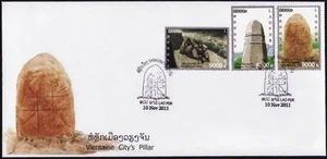 Laos 1er Day, N°1817/1819 Monument " City Pillar ", 2011 FDC - Picture 1 of 1