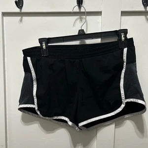 Old Navy Active Shorts Gr. XS schwarz/weiß Staple Athletic Workout - Bild 1 von 7