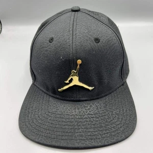 Gorra Air Jordan Hombre Negra Cemento Elefante Dorado Metal Jumpman Snap Back Cap - Imagen 1 de 8