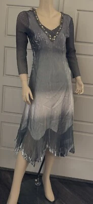 Vestido Komarov con Cuentas Cuello en V Manga 3/4 Gasa Charmeuse - Talla Mediana Foto 1 de 4