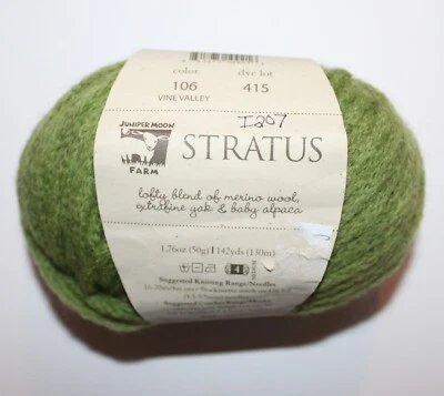 Juniper Moon Farm Yarn Stratus Col 106 Green Wool Yak Alpaca nylon 1.76oz 142yd - Image 1 of 4
