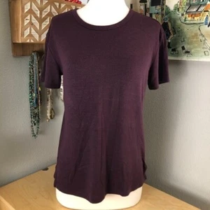 Aritzia Wilfred Free Knit T Shirt Womens size XS Burgundy Red Dark Academia - Picture 1 of 9