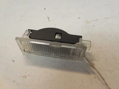 04-10 МНОГО BMW E61 535xi 535i 530i внутренняя дверь лампа OEM 6962009 - Изображение 1 из 4