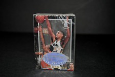 1996-97 Kobe Bryant Score Board GOLD AUTOGRAPH Facsimile Rookie Card 16 FULL set