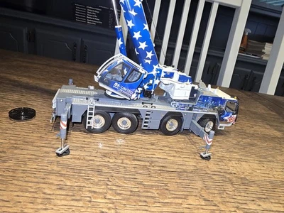 Leibherr LTM 1070-4.2 DIE CAST Foto 1 de 4