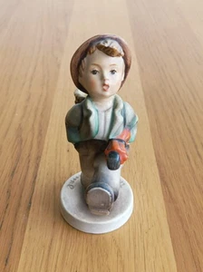 Vintage Goebel, Hummel "Happy Traveller" Figur - Bild 1 von 6