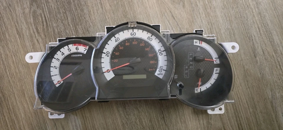 Grupo de velocímetro Toyota Tacoma 2012-2015 OEM Foto 1 de 4
