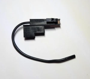GM Fuse Block Accessory Circuit Plug- Simple Add On for "BATT" Power BLACK - Picture 1 of 3