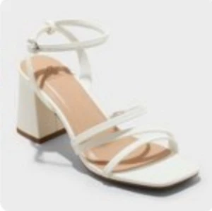 Wild Fable Patricia Strappy Block Heels Womens Size 9 Cream White Square Toe NEW - Picture 1 of 9