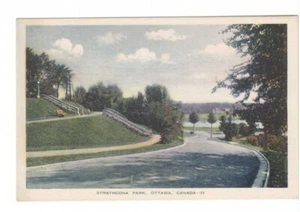 Strathcona Park, Ottawa, Ontario, Canada, Vintage PECO Postcard - Picture 1 of 2