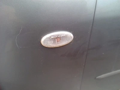 Marcador de luz de canto/parque lateral para-lama montado se encaixa 04-11 MAZDA 3 30021437 - Imagem 1 de 4