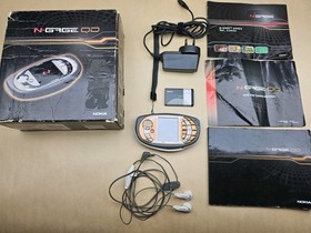 Nokia N-Gage QD Console &ndash; PAL AU &ndash; Box, Manuals, Charger, Headset + Case 