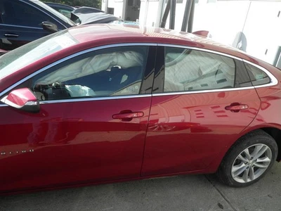 Brazo de control inferior delantero izquierdo Chevrolet Malibu 2016 tracción delantera 358555 091 Foto 1 de 4