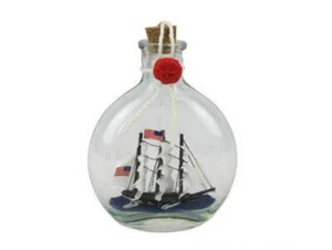 Modelo de barco USS Constitution en botella de vidrio 4" - Imagen 1 de 1