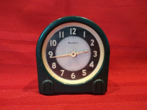 Waterbury US Time Corporation  wind up alarm clock. Not working Cover