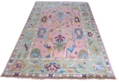 Alfombra Oushak Indo Rosa/Verde Hecha a Mano para Decorar Sala Alfombras Étnicas Antiguas Foto 1 de 4
