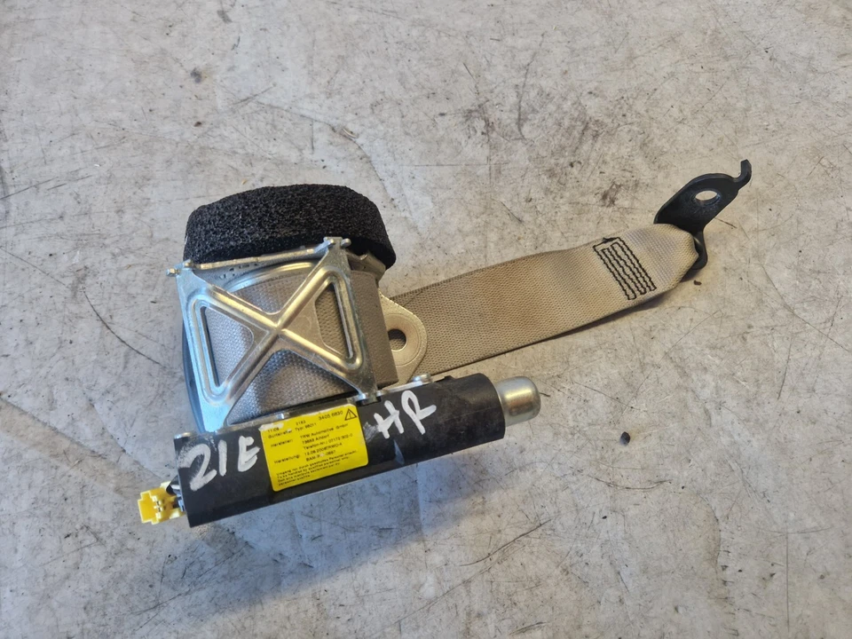 21E Mercedes W212 Safety Adapter Strap Rear Right A2128600485 - Image 1 of 4