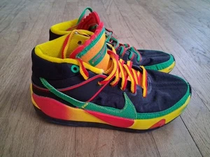 Nike KD 13 Rasta Sneaker Kevin Durant Nero/Rosso/Giallo Taglia 5 DC0010-001 Donna - Foto 1 di 11