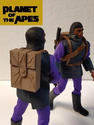 Mochilas Planet of the Apes - MEGO - Ape Soldier (2) - Escala 8" - Imagem 1 de 4