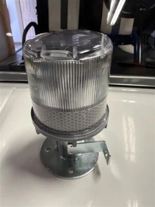 Solar Marine Warning Light - Flashing/Constant on 360-Degree Lighting - Picture 1 of 4