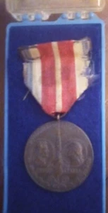 1950s VFW American Citizenship Medal - Picture 1 of 6