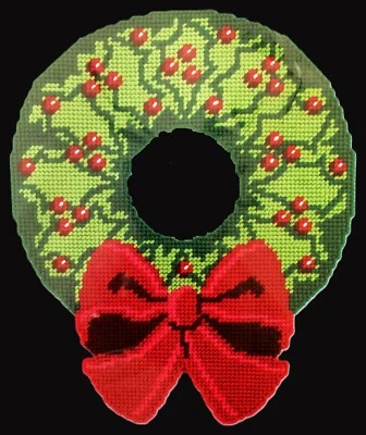 14" HOLLY BERRY RED BOW WREATH Christmas Craft PLASTIC CANVAS Kit Sealed NOS Vtg - Image 1 of 4