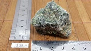DIOPSIDE pierre brute mineraux lithotherapie esoterisme geologie soin reiki brut - Picture 1 of 1