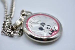 Disney 2007 Mickey Mouse Taschenuhr Dose silberfarben geprägt Mickey Neu Bin1 - Bild 1 von 11