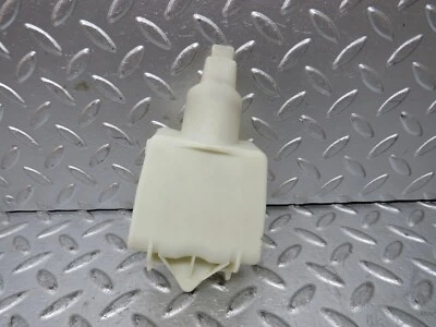 Cubierta actuador de vacío con cerradura de puerta trasera Mercedes-Benz S124 300TE 1248050590 Foto 1 de 4