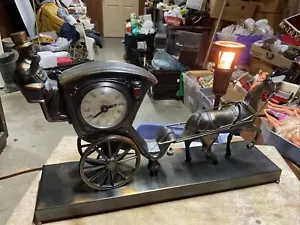 United Metal Goods Mfg. Co Horse and Carriage Clock Model 701 - Tested - Picture 1 of 9