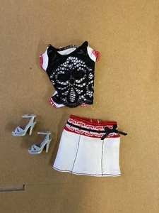 Quality White & Black Skirt Outfit With Shoes Made For dolls Uk Seller Free P&P - Picture 1 of 1