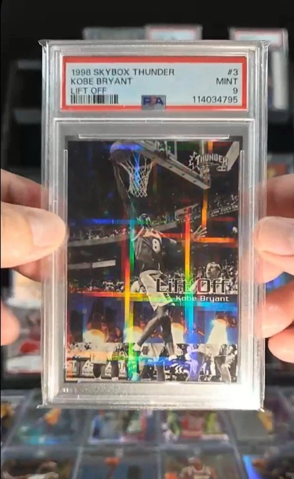 1998-99 Skybox Thunder Lift Off #3 Kobe Bryant Lift Off PSA 9 SP 1:56 Packs HOLO - Image 1 of 1