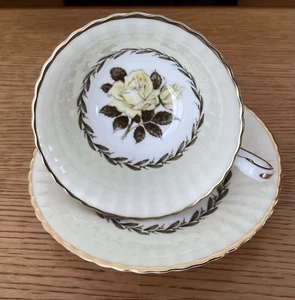 Paragon Melanie Rose Cup And Saucer Like New - Picture 1 of 5