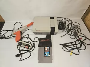 Tested Vtg 1985 NES-001 Nintendo W/ Controller, Zapper, Cords, Duck Hunter Mario - Picture 1 of 22