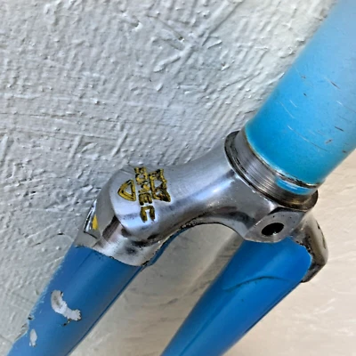 SOMEC FORK 700C ONE INCH THREADLED 185 MM STEERER GIPIEMME DROPOUTS - Image 1 of 4