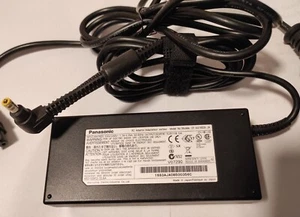 Original Panasonic Netzteil für CF-52, CF-53, CF-54 usw.. 15,6V 8A, CF-AA1683A - Bild 1 von 1