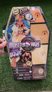Monster High Doll Skulltimate Secrets Fearidescent Cleo De Nile 125 looks - Picture 1 of 4