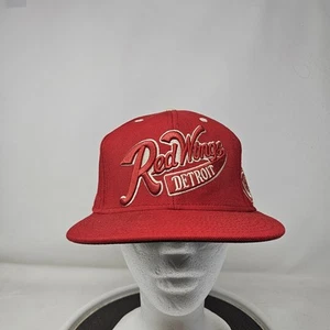Detroit Red Wings Hat Cap Snap Back Red NHL Hockey Script Reebok Mens - Picture 1 of 7