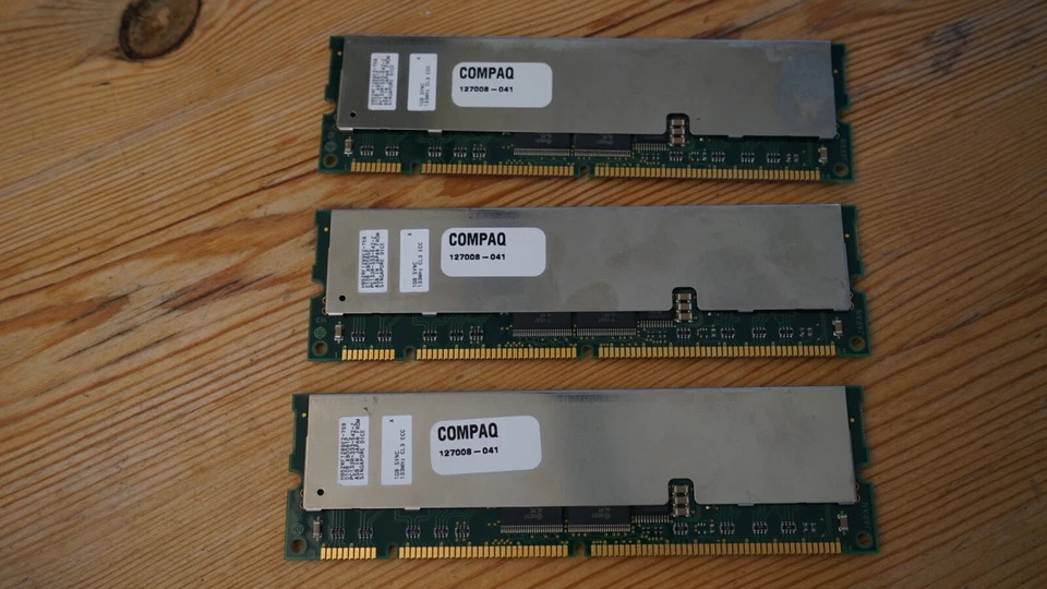 RAM PC Compaq HB52RF1289E2 1GB - Immagine 1 di 1